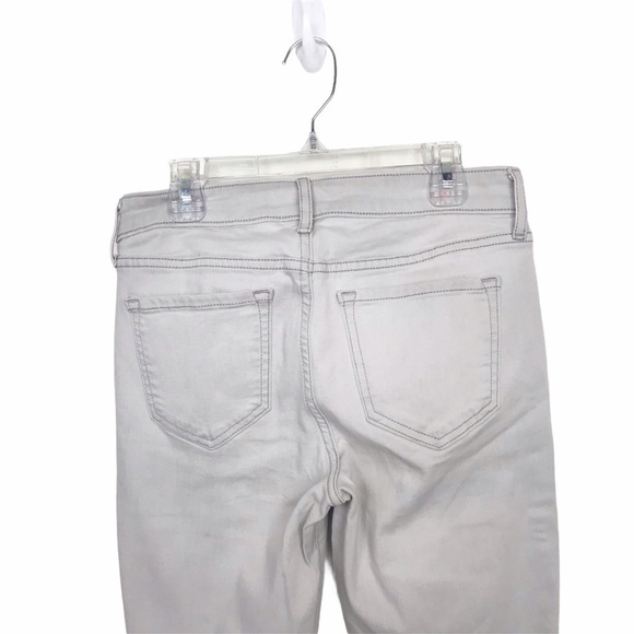 Old Navy Rockstar Mid Rise Skinny Jeans - Picture 4 of 10